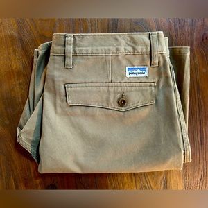 Patagonia - Men’s Organic Cotton 7” Shorts (Size 35)